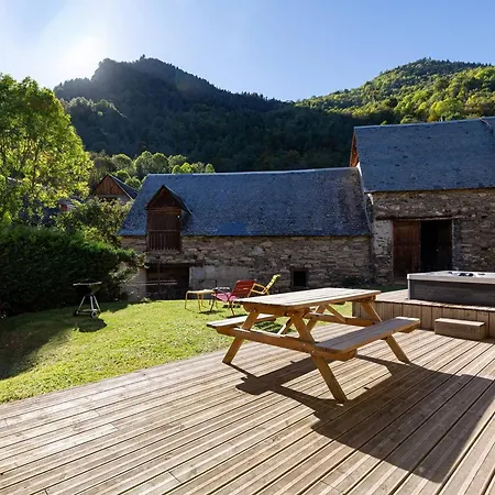 Maison De Village Renovee Pour 12 Pers Avec Jardin Et Jacuzzi Proche Loudenvielle - Fr-1-695-89 * Adervielle