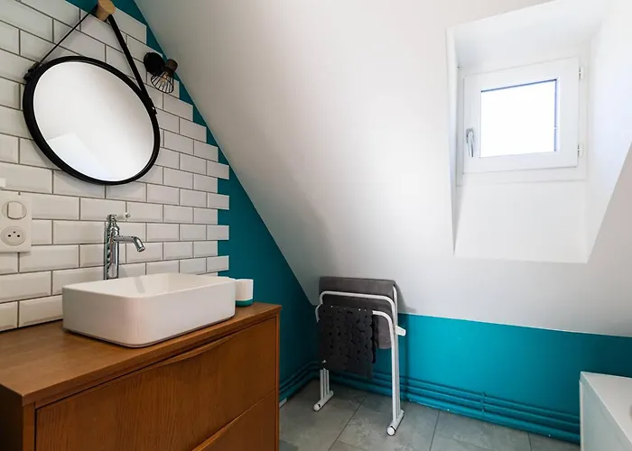 Maison De Village Renovee Pour 12 Pers Avec Jardin Et Jacuzzi Proche Loudenvielle - Fr-1-695-89 Adervielle